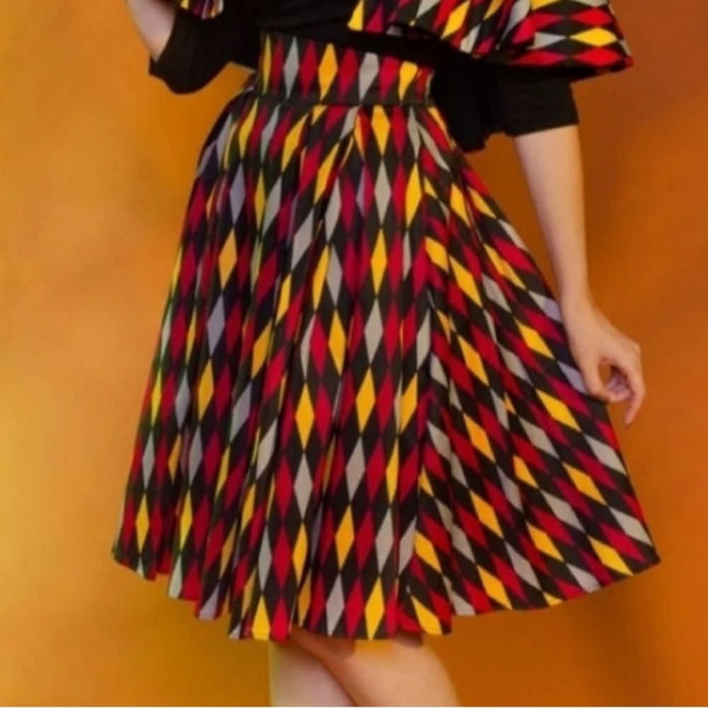 Pinup Couture, Laura Byrnes harlequin Jun Skirt, Harry Potter Gryffindor House